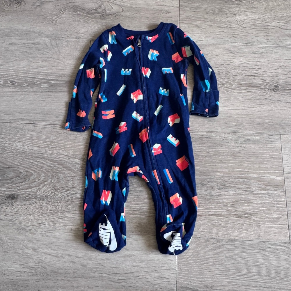 Nike Baby Boys Navy Blue 3D Block Letter Zip Up Footed Sleeper 3M